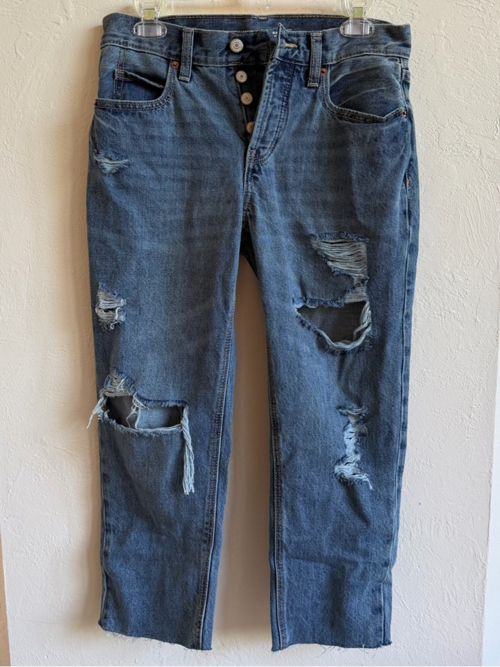 Old Navy Distressed Blue Relaxed Cropped Jeans